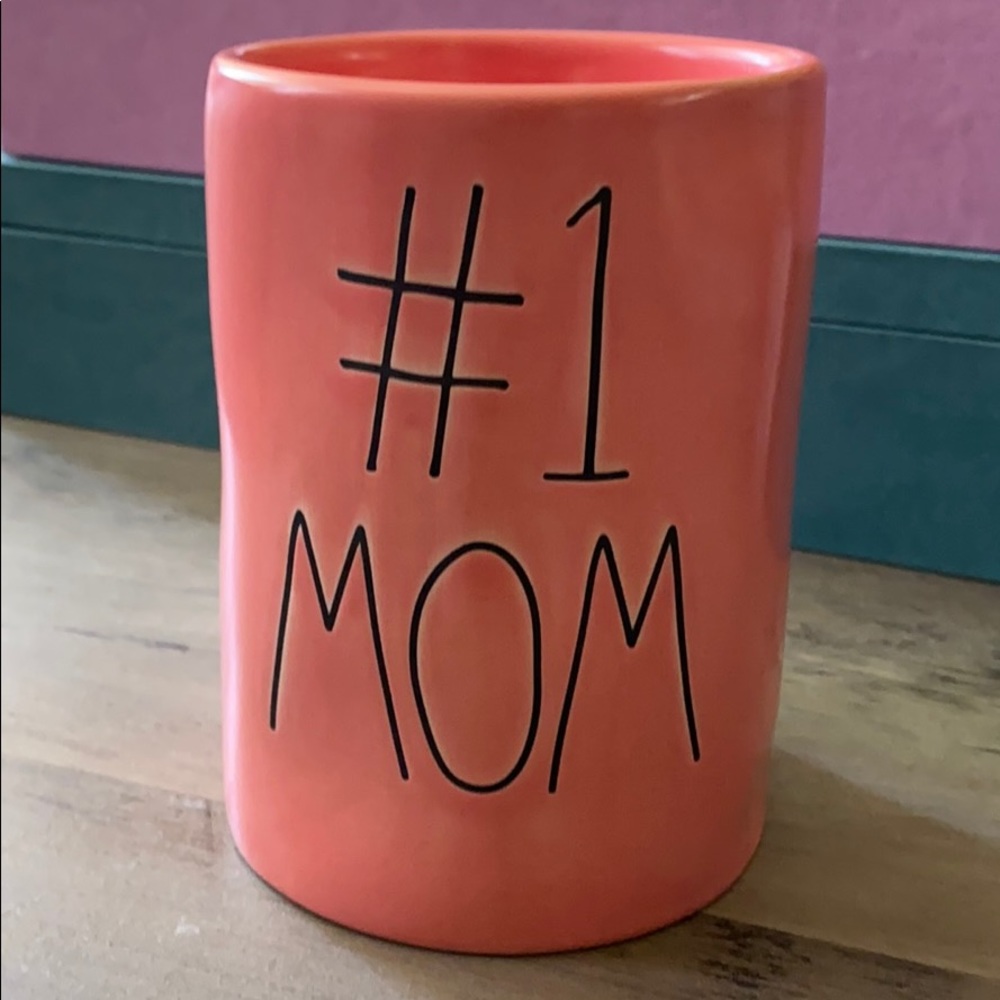 Rae Dunn Pink  #1 Mom Candle NWT